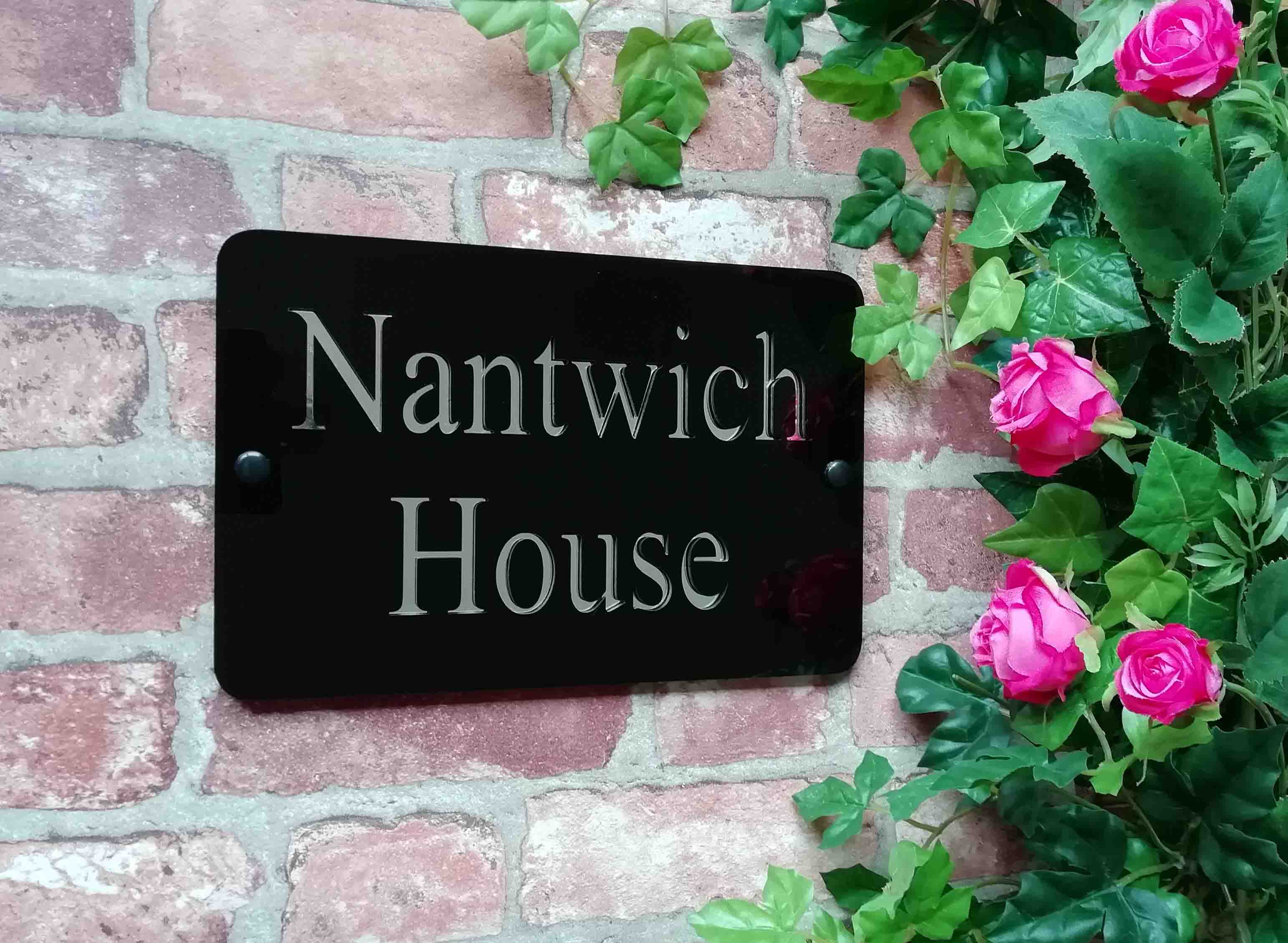 Nantwich House Black Gloss